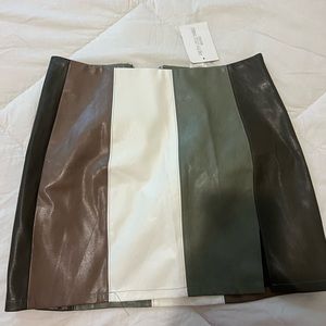 Pretty Little Thing skirt